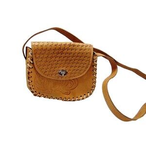 Hand Tooled Leather Crossbody Purse Whip Stitch Turn Lock Flowers Basket Pattern